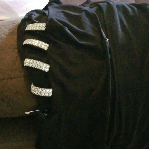 Prom dress - Picture 3 of 6